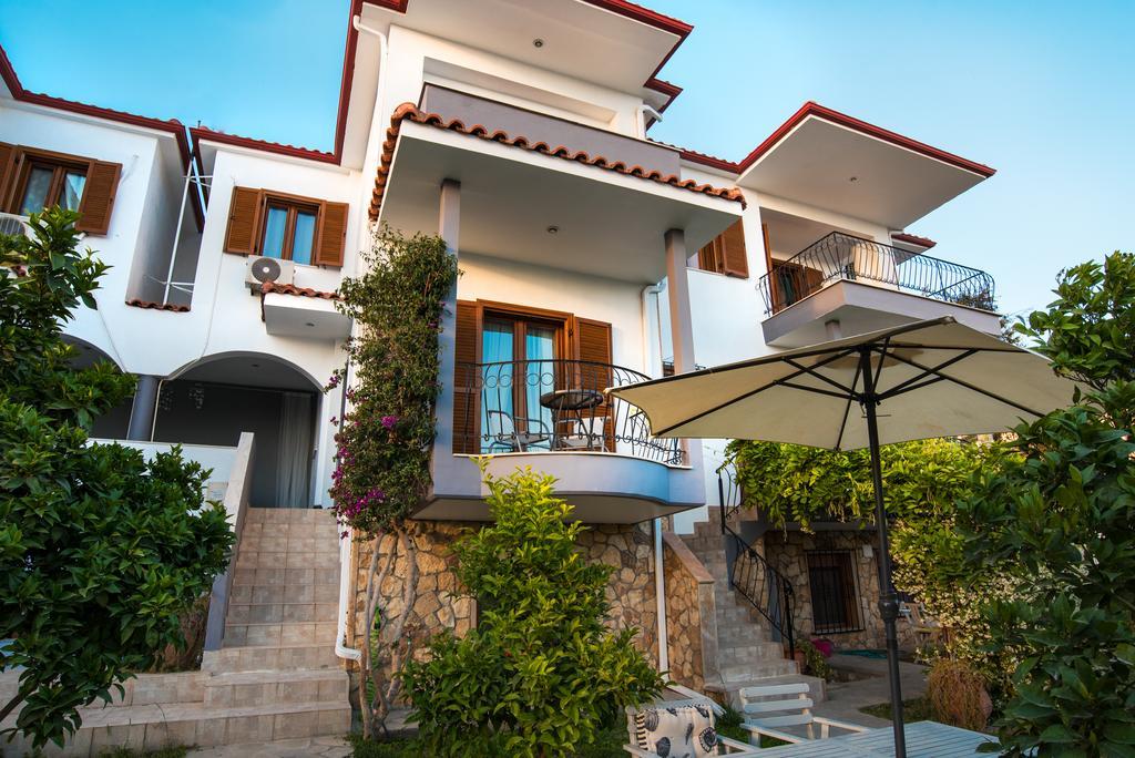 Bouganvillia Homes Nikiti  Exterior photo